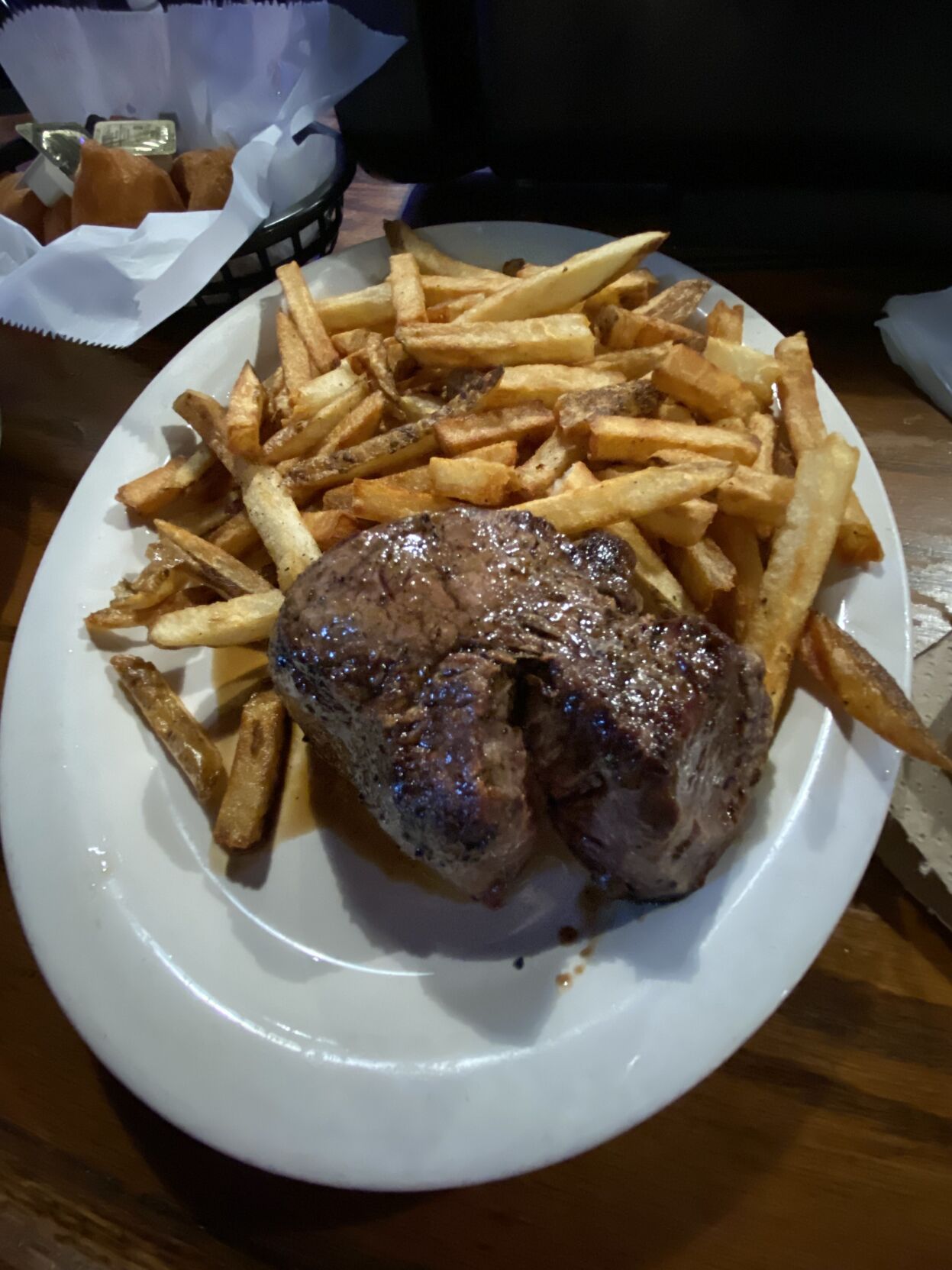 Filet and fries at Doe's Eat Place